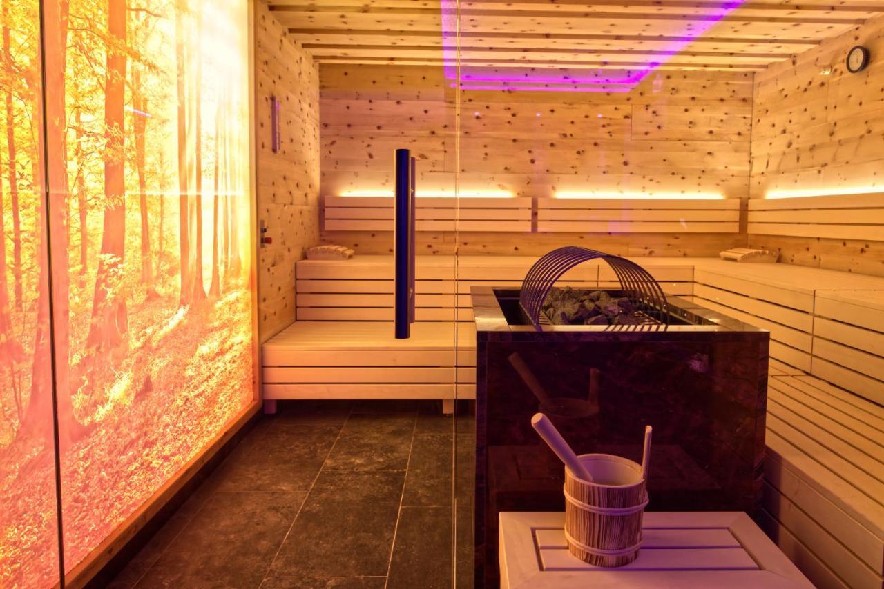 Bonfanti Design Hotel Chienes Esterno foto